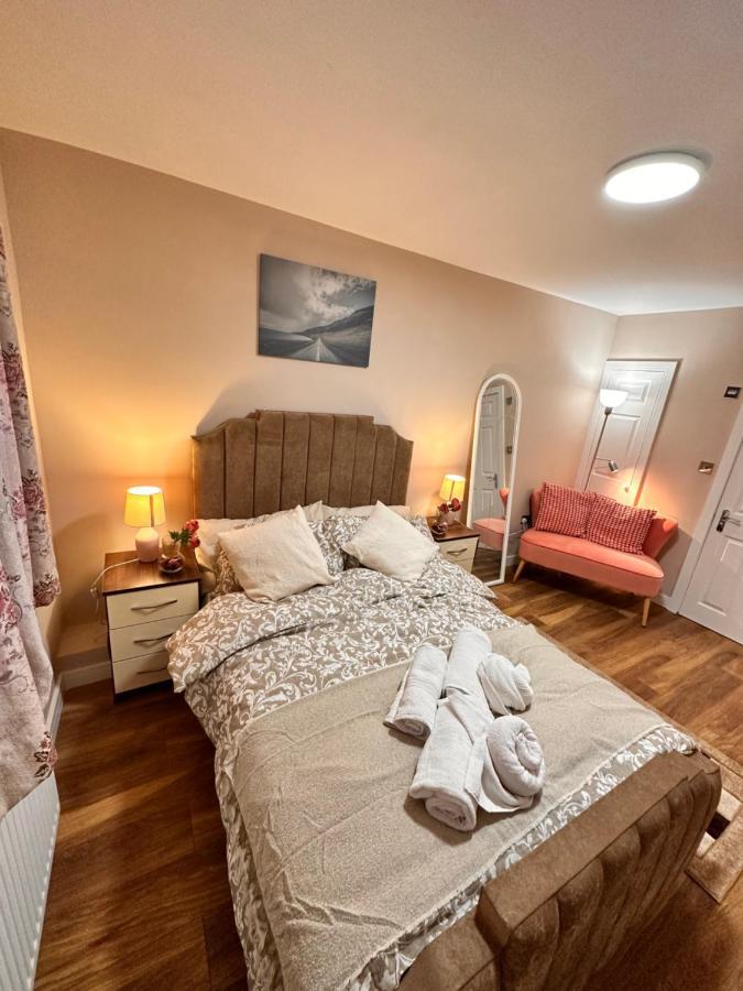 Canary Wharf Single Double And En-Suite Rooms 伦敦 外观 照片